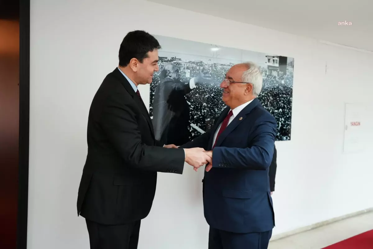 Aksakal’dan Uysal’a Hayırlı Olsun Ziyareti