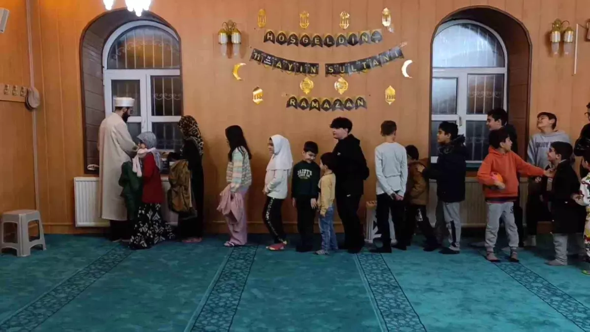 Van’da Çocuklara Teravih Etkinlikleri